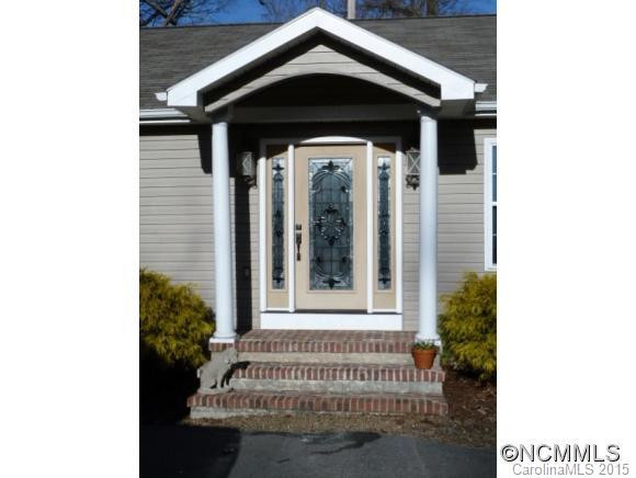 65 Pinewood Road - Photo 2