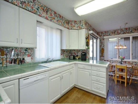 301 WILD OAK LANE - Photo 8