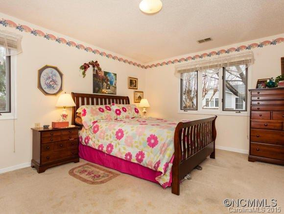 101 Derbyshire Drive - Photo 13
