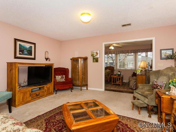 101 Derbyshire Drive - Photo 10