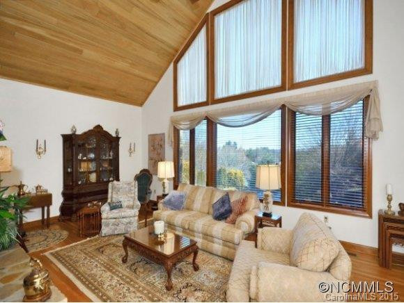 3001 HICKORY NUT TRAIL - Photo 4