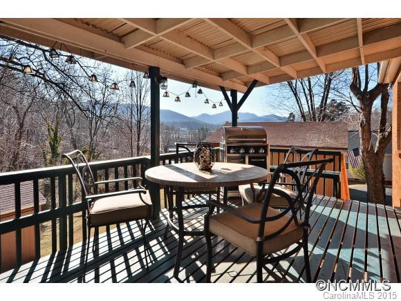 74 MOODY AVENUE - Photo 12
