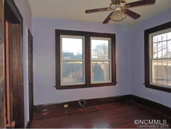75 Congress - Photo 2