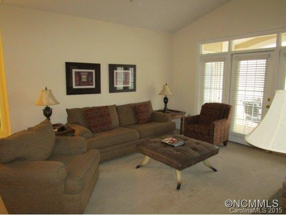 91 Glenview Lane Unit 4040 - Photo 2
