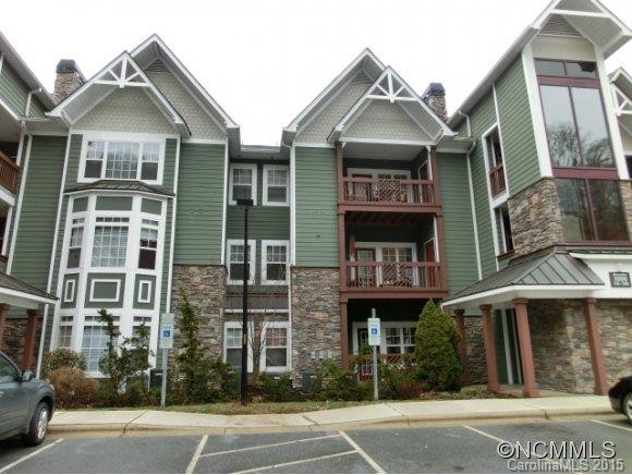 1000 Olde Eastwood Village #106