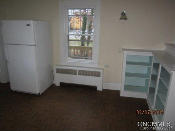 208 Whitson Ave - Photo 3