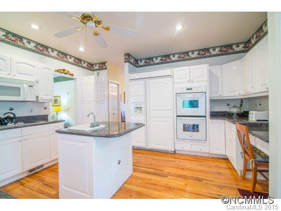 440 Allen Drive - Photo 2