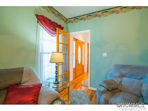440 Allen Drive - Photo 7