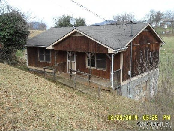 11 Locust Street