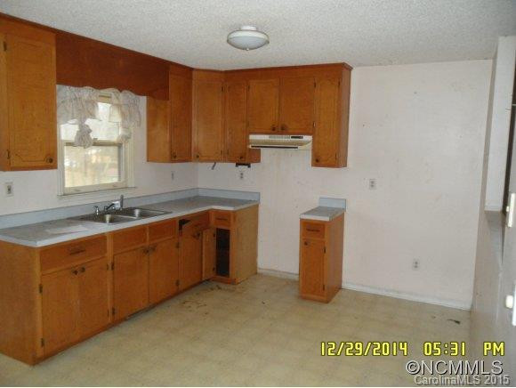 11 Locust Street - Photo 3