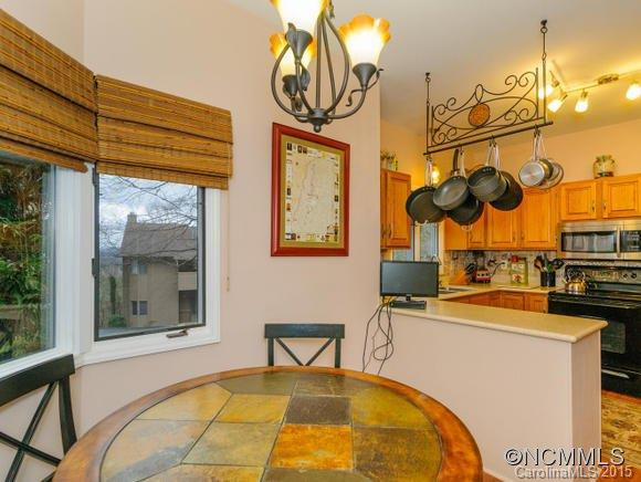 305 PINEY MOUNTAIN DRIVE - Photo 12