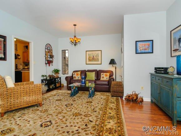 305 PINEY MOUNTAIN DRIVE - Photo 6