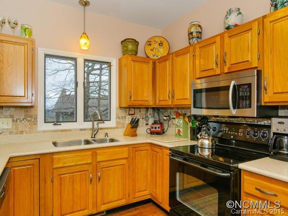 305 PINEY MOUNTAIN DRIVE - Photo 9