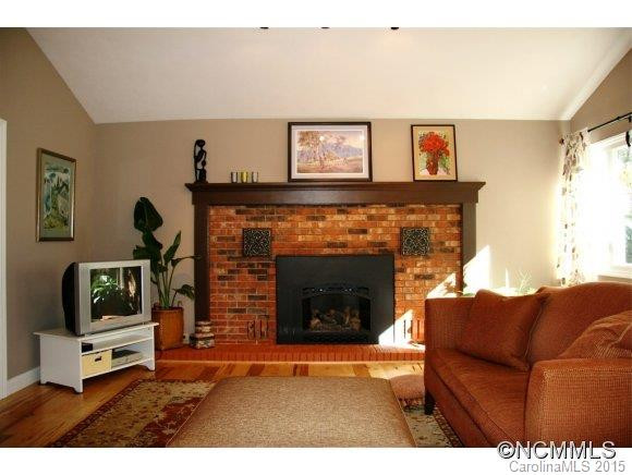 4 Donna Lynn Road - Photo 12