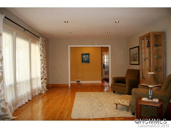 4 Donna Lynn Road - Photo 5