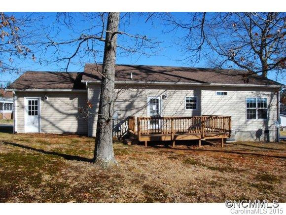 133 Middle St - Photo 3