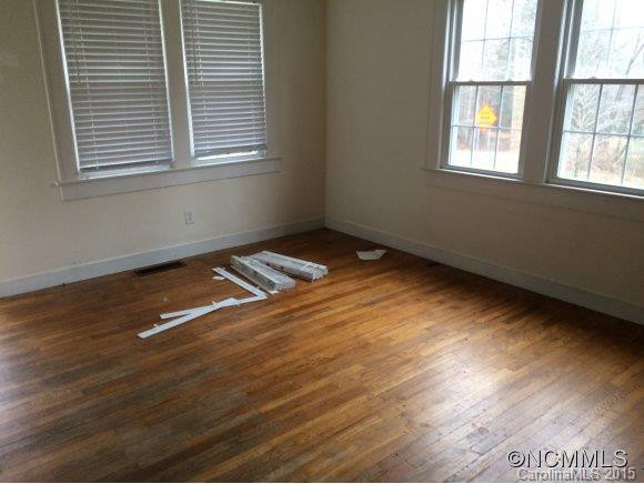 3015 Holly Hill Rd - Photo 5