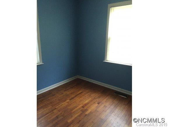 3015 Holly Hill Rd - Photo 9