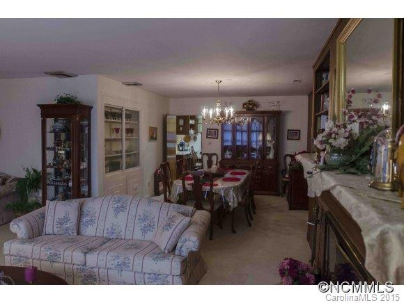 33 Clarendon Road - Photo 11