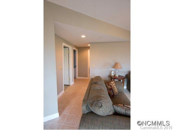 616 Raven Boulevard - Photo 18