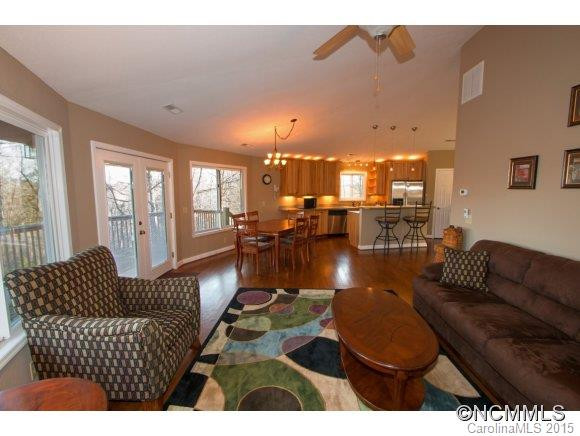 616 Raven Boulevard - Photo 5