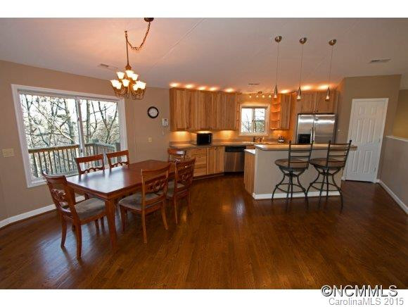 616 Raven Boulevard - Photo 6