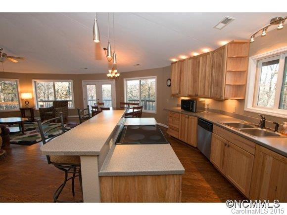 616 Raven Boulevard - Photo 8