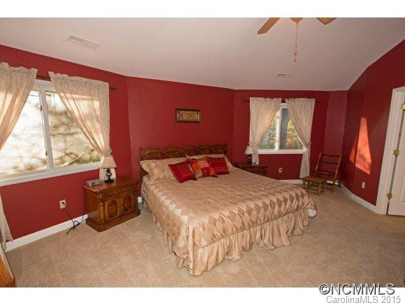 616 Raven Boulevard - Photo 10