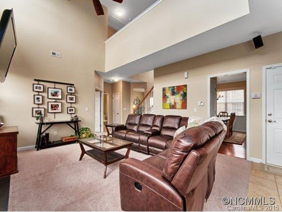 196 ROANOKE ROAD - Photo 6