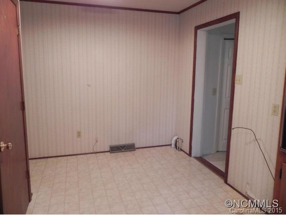 2860 Maple Creek Road - Photo 12