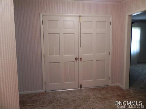 2860 Maple Creek Road - Photo 10