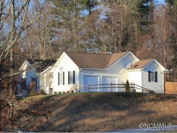 17 MEADOW CLIFF LANE
