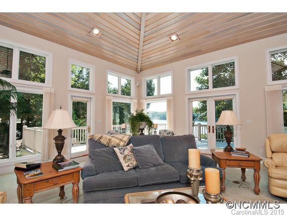 346 Chapel Point - Photo 5