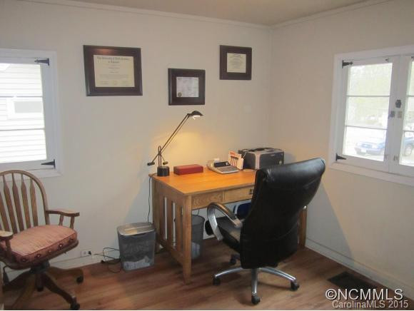 173 Oak Terrace - Photo 7