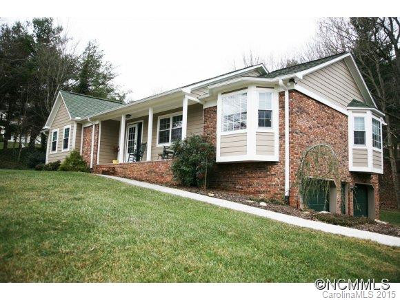 19 Surrey Run - Photo 2