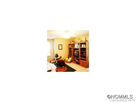 19 Surrey Run - Photo 15