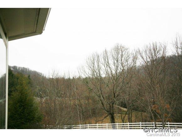 19 Surrey Run - Photo 18