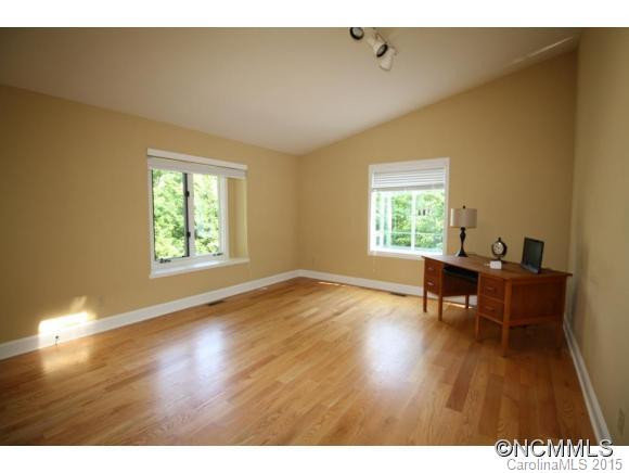 358 Whispering Woods - Photo 9