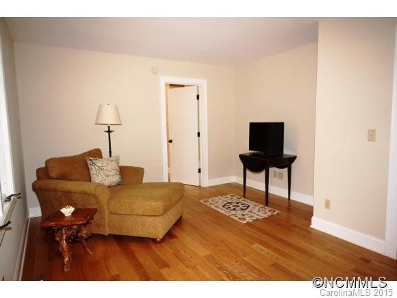 358 Whispering Woods - Photo 10