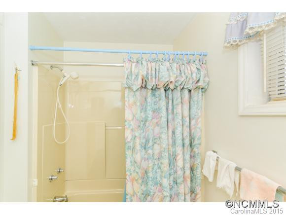 257 South French Broad Avenue - Photo 14