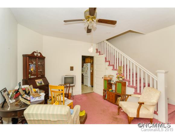 257 South French Broad Avenue - Photo 4