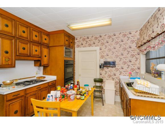 257 South French Broad Avenue - Photo 9