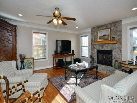 112 VIEW CREST LANE - Photo 2