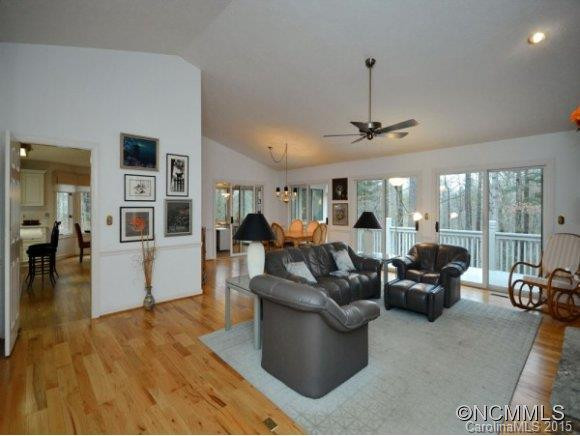 7 CLAREMONT DRIVE - Photo 3