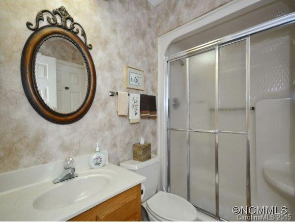 404 WATER OAK LANE - Photo 14