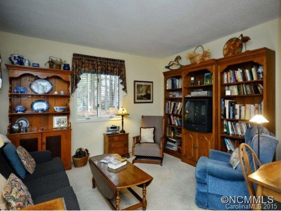 404 WATER OAK LANE - Photo 10