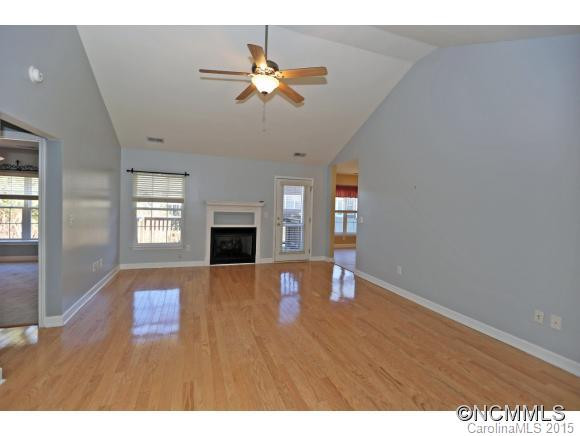280 Castle Creek Dr - Photo 3