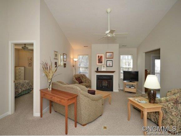 224 WILTSHIRE CIRCLE - Photo 2