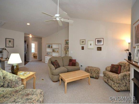 224 WILTSHIRE CIRCLE - Photo 3