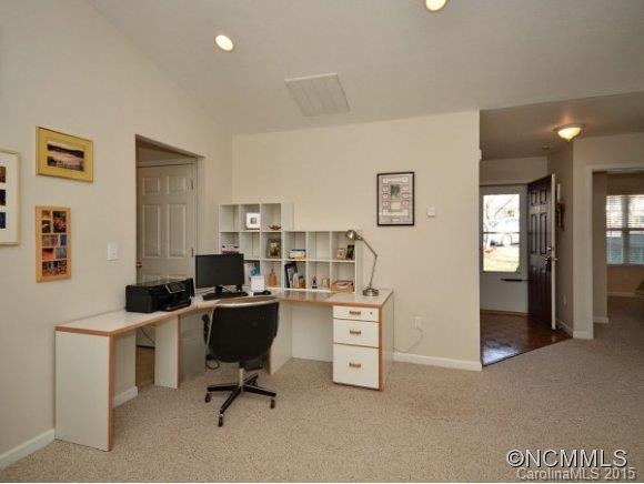 224 WILTSHIRE CIRCLE - Photo 4